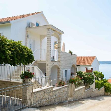 Apartment In Okrug Gornji 6169 Trogir Exterior photo