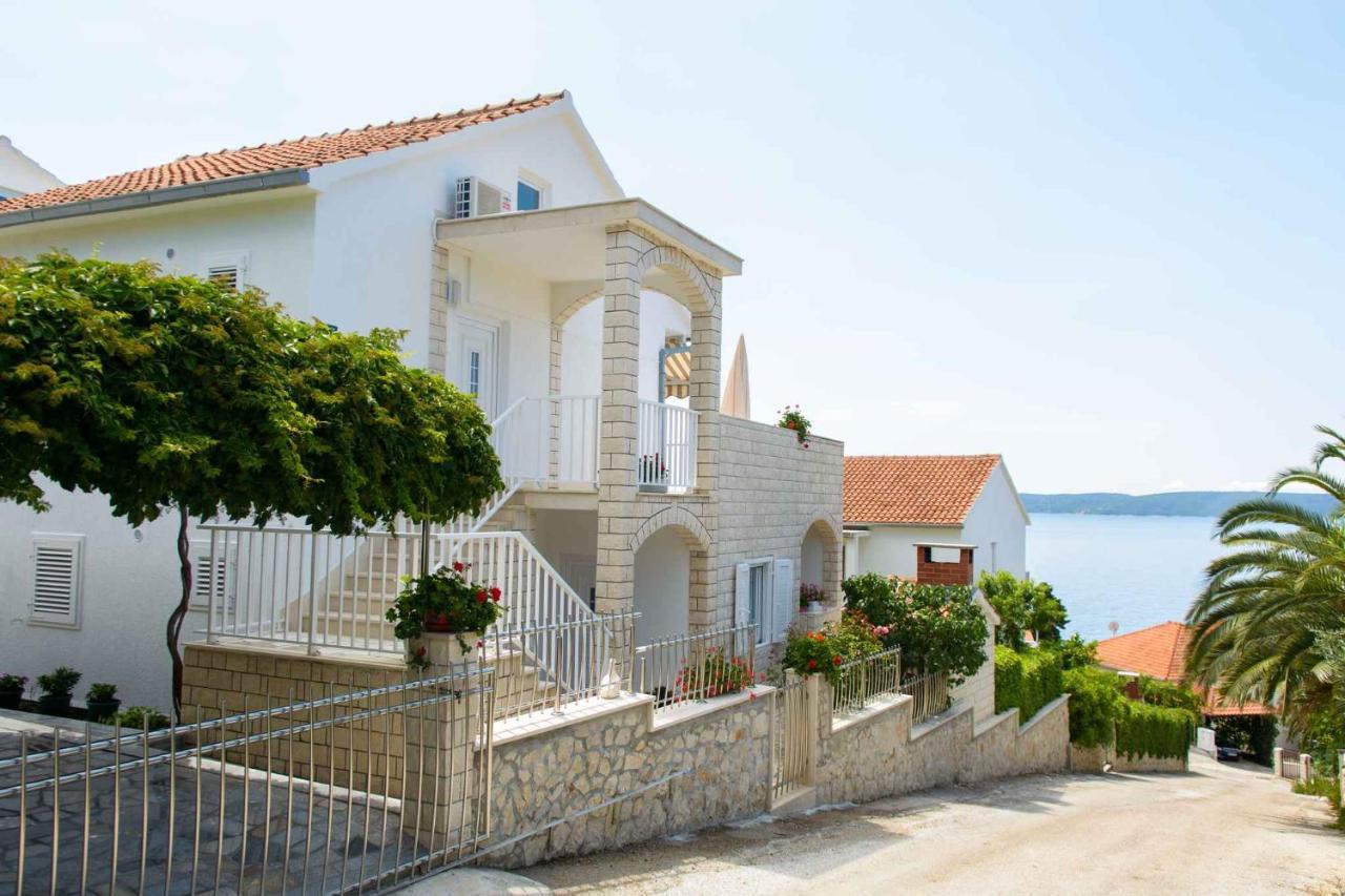 Apartment In Okrug Gornji 6169 Trogir Exterior photo